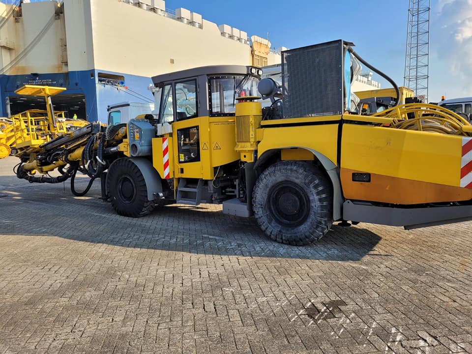 ATLAS COPCO TUNNELBOOR OP TRANSPORT 