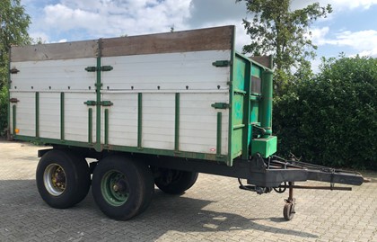 Vrachtwagen kipper  10 ton 