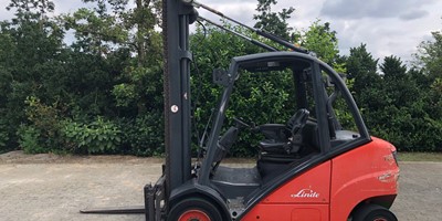 LINDE H35D forklift