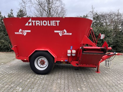 TRIOLIET 2-1200L voermengwagen