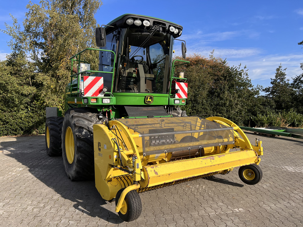 JOHN DEERE 7250 zelfrijdende hakselaar