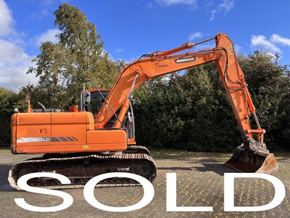 DOOSAN DX 140LC = SOLD 