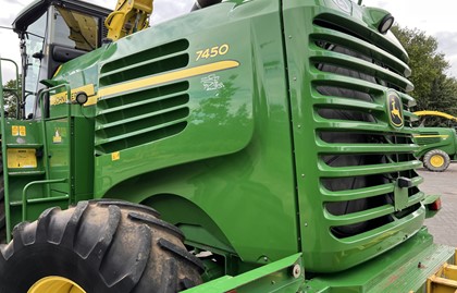 JOHN DEERE 7450 + KEMPER 360 plus maisbek (2011)