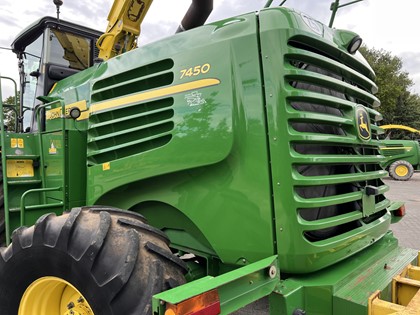 JOHN DEERE 7450 + KEMPER 360 plus maisbek (2011)