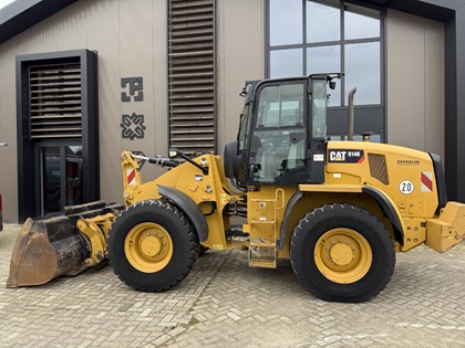 CAT 914K shovel 