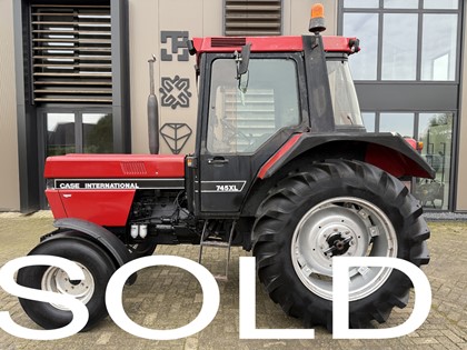 Case International 745 = SOLD