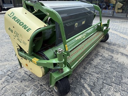 KRONE E-FL 3001 gras pick up