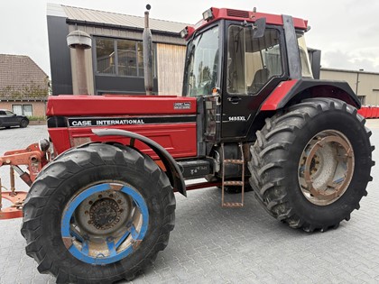 CASE 1455 AXL tractor 