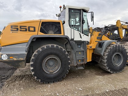 LIEBHERR-L550-X power