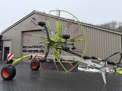 Claas-liner-2800-hark