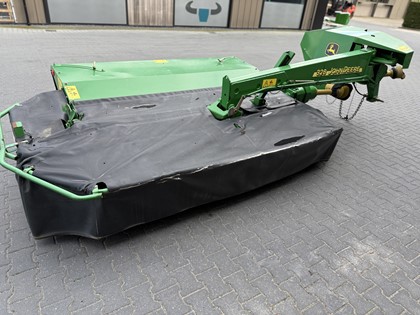 John-Deere-328DISC-maaier 
