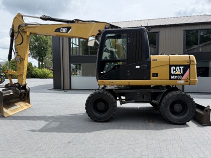 Caterpillar M313D mobiele kraan 
